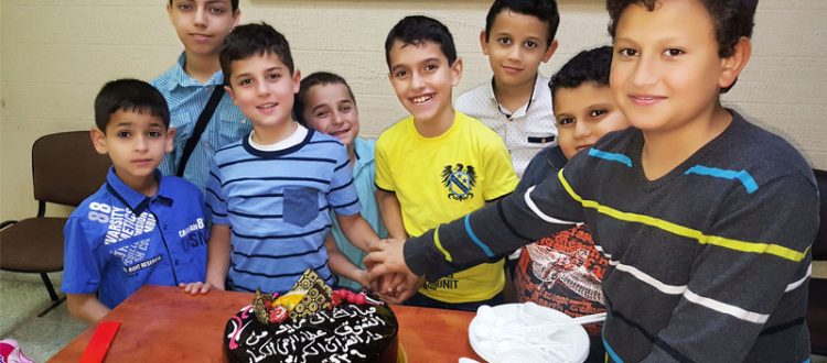 دار القرآن تكرّم الطالب عطاء الرحمن كسار لنيله المرتبة الأولى في 