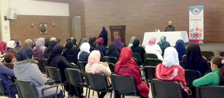 تراجع المسلمين عن دينهم.. اللقاء الثاني للشابّات من لقاءات (بوصلة الحياة) مع الشيخ حسن قاطرجي في صيدا