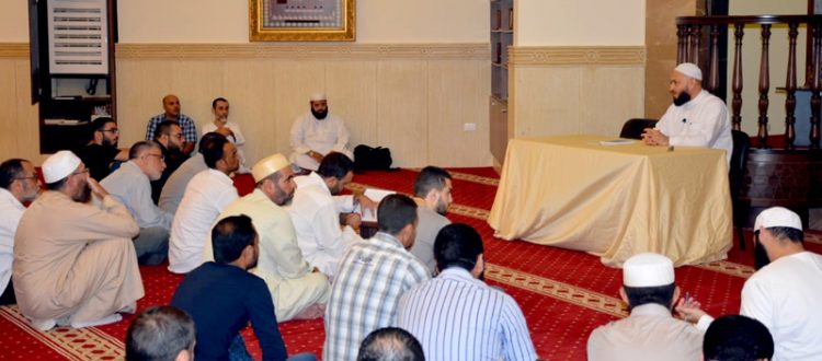 مجلس حديثيّ في سماع أوائل الكتب الستّة والديث المسلسل بالأوّلية مع الشيخ حسن قاطرجي في مسجد الفرقان - عرمون