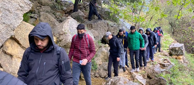 مسير للمنتدى الشبابي في مزرعة الشوف ومرج بسري