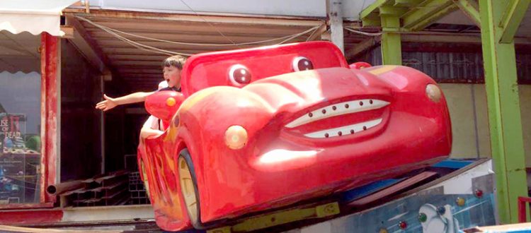 فرحة عيد.. رحلة لطلاب وطالبات نادي الفرقان الصيفي في بيروت إلى مدينة الملاهي