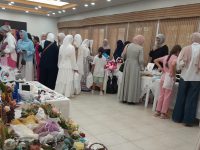 أقامت لجنة العلاقات النسائية في جمعية الاتحاد الإسلامي، معرضًا فنيًا وحِرفيًا بعنوان 