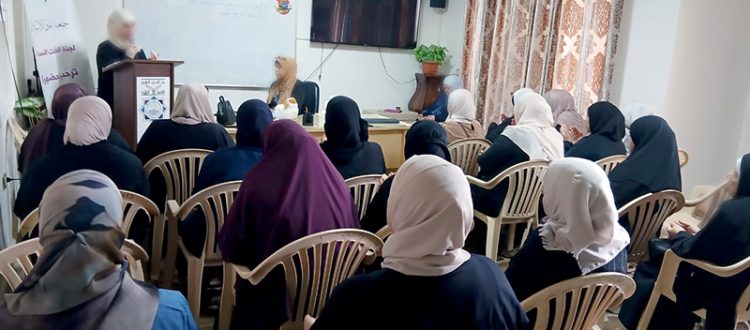 خبايا الأجر في طيات العشر.. نشاط إيماني توعوي للأخوات في عرمون