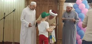 تكريم وتعظيم للشعائر والقرآن في مسجد خير النساء الهاشمي في البقاع-043