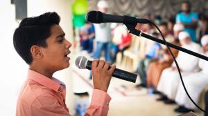 حفل مسابقة علمني حبيبي 2017 - الطالب المنشد مؤمن الجناني