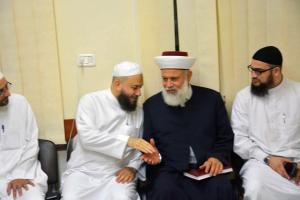 جمعية الاتحاد الإسلامي تستقبل المهنئين بعيد الفطر في مراكزها-012