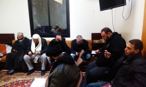 مجلس قرّاء الشام: قراءة كتاب (شرح قصيدة أبي مزاحم الخاقاني التي قالها في القراء وحسن الأداء) في دار القرآن الكريم – بيروت-006