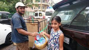 تهادوا تحابوا-002