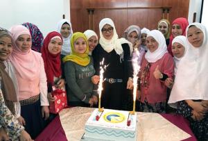 حفل تخريج المهتديات الفلبينيات (2) في المنتدى للتعريف بالإسلام-001