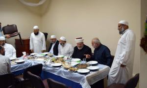 دار القرآن الكريم في لبنان تكرّم د. عادل أبو شعر على هامش ملتقى حفاظ الوحي (2)-003