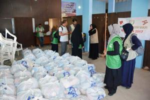 جولة على مخيمات النازحين في البقاع وتقديم المساعدات بالتعاون مع IHH-002