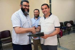 جولة على مخيمات النازحين في البقاع وتقديم المساعدات بالتعاون مع IHH-013