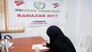 توزيع 200 طرد غذائي ضمن المرحلة الثالثة بالتعاون-007