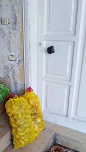 مؤسسة نماء توزّع 1000 حصة غذائية على العائلات المتعففة في لبنان