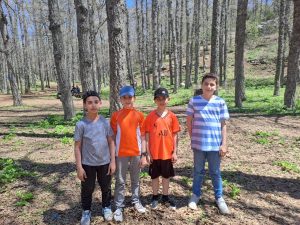 هايكينغ، ألعاب جماعية، أخوّة، وروح تنافسية.. طلاب عالم الفرقان يتألقون في مغامرة غابة العزر