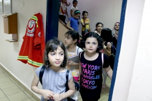 أشغال يدوية، أنشطة تربوية وذهنية، ورحلة إلى مغارة الزحلان في الأسبوع الثاني من (عالمي الصيفي) في طرابلس