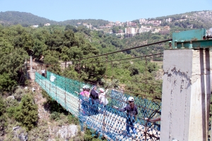 أشغال يدوية، أنشطة تربوية وذهنية، ورحلة إلى مغارة الزحلان في الأسبوع الثاني من (عالمي الصيفي) في طرابلس