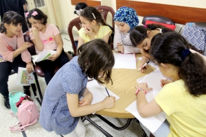 أشغال يدوية، أنشطة تربوية وذهنية، ورحلة إلى مغارة الزحلان في الأسبوع الثاني من (عالمي الصيفي) في طرابلس