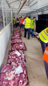 أكثر من ١٩٠٠ أضحية ضمن مشروع سنّة الأضاحي لعام ١٤٤٥هـ : "أُضحيتُكُم أُجورٌ وسرور"