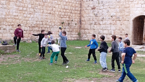 رحلة ترفيهية لطلاب نادي الفرقان الشتوي في طرابلس إلى قلعة بربر آغا