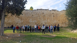 رحلة ترفيهية تربوية لطلاب نادي الفرقان الشتوي في طرابلس إلى قلعة بربر آغا التاريخية