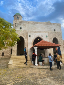 رحلة ترفيهية تربوية لطلاب نادي الفرقان الشتوي في طرابلس إلى قلعة بربر آغا التاريخية