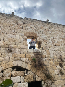 رحلة ترفيهية تربوية لطلاب نادي الفرقان الشتوي في طرابلس إلى قلعة بربر آغا التاريخية