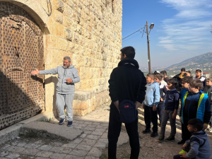 رحلة ترفيهية تربوية لطلاب نادي الفرقان الشتوي في طرابلس إلى قلعة بربر آغا التاريخية