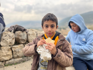 رحلة ترفيهية تربوية لطلاب نادي الفرقان الشتوي في طرابلس إلى قلعة بربر آغا التاريخية