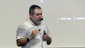 "دوراتنا الصيفية حصون لأجيالنا".. الدورة التأهيلية السابعة للمشرفين والمدرسين في دورات القرآن الكريم الصيفية | د. هاشم لبابيدي