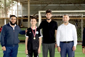 تتويج الفرق الفائزة بالمراكز الأولى بدوري الليغا الأول في أكاديمية الفرقان FFA