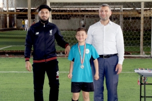 تتويج الفرق الفائزة بالمراكز الأولى بدوري الليغا الأول في أكاديمية الفرقان FFA