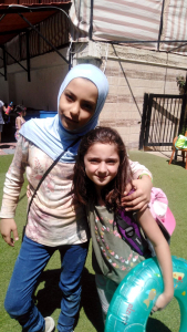 رحلة ترفيهية لطالبات "نادي الفرقان الصيفي" في عرمون إلى مسبح ذي النورين