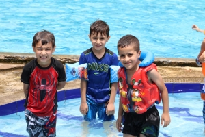 رحلة مائية إلى عيون السمك لطلاب عالم الفرقان في طرابلس