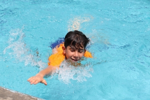 رحلة مائية إلى عيون السمك لطلاب عالم الفرقان في طرابلس