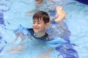 رحلة مائية إلى عيون السمك لطلاب عالم الفرقان في طرابلس