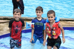 رحلة مائية إلى عيون السمك لطلاب عالم الفرقان في طرابلس