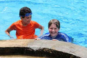 رحلة مائية إلى عيون السمك لطلاب عالم الفرقان في طرابلس