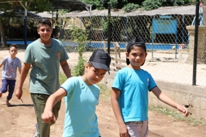 رحلة مائية إلى عيون السمك لطلاب عالم الفرقان في طرابلس