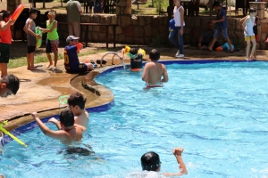 رحلة مائية إلى عيون السمك لطلاب عالم الفرقان في طرابلس