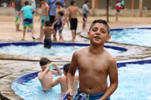 رحلة مائية إلى عيون السمك لطلاب عالم الفرقان في طرابلس