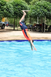 رحلة مائية إلى عيون السمك لطلاب عالم الفرقان في طرابلس