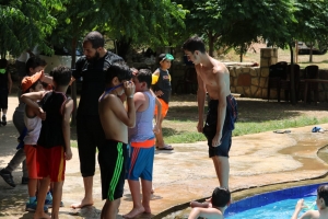 رحلة مائية إلى عيون السمك لطلاب عالم الفرقان في طرابلس