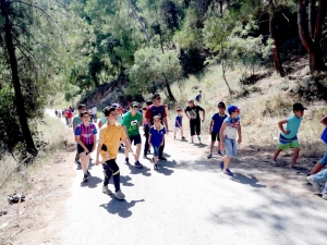 رحلة مائية إلى عيون السمك لطلاب عالم الفرقان في طرابلس