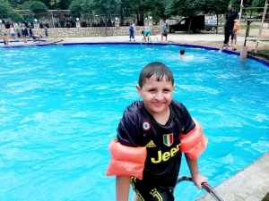 رحلة مائية إلى عيون السمك لطلاب عالم الفرقان في طرابلس