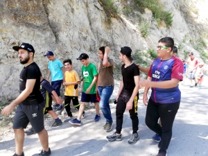 رحلة مائية إلى عيون السمك لطلاب عالم الفرقان في طرابلس