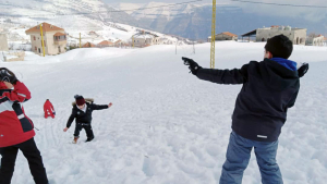 رحلة ثلجية لطلاب عالم الفرقان إلى جبال اللقلوق