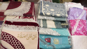 حياكة أمل.. معرض فني للعلاقات النسائية في طرابلس نصرة لأهلنا في غزة