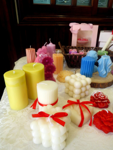 حياكة أمل.. معرض فني للعلاقات النسائية في طرابلس نصرة لأهلنا في غزة