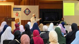 محاضرة تربوية في طرابلس حول احتواء المراهق ومفاتيح التعامل معه قدّمها أ.د. علي الشيخ
